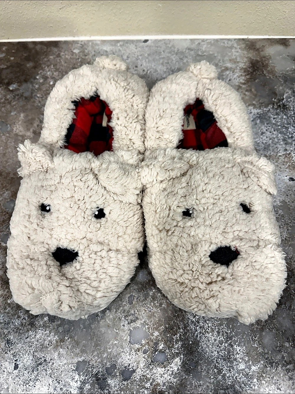 Dearfoams Let's Get Comfy Plush Bear Plaid Slippers Cream men’s US 11/12 NWT